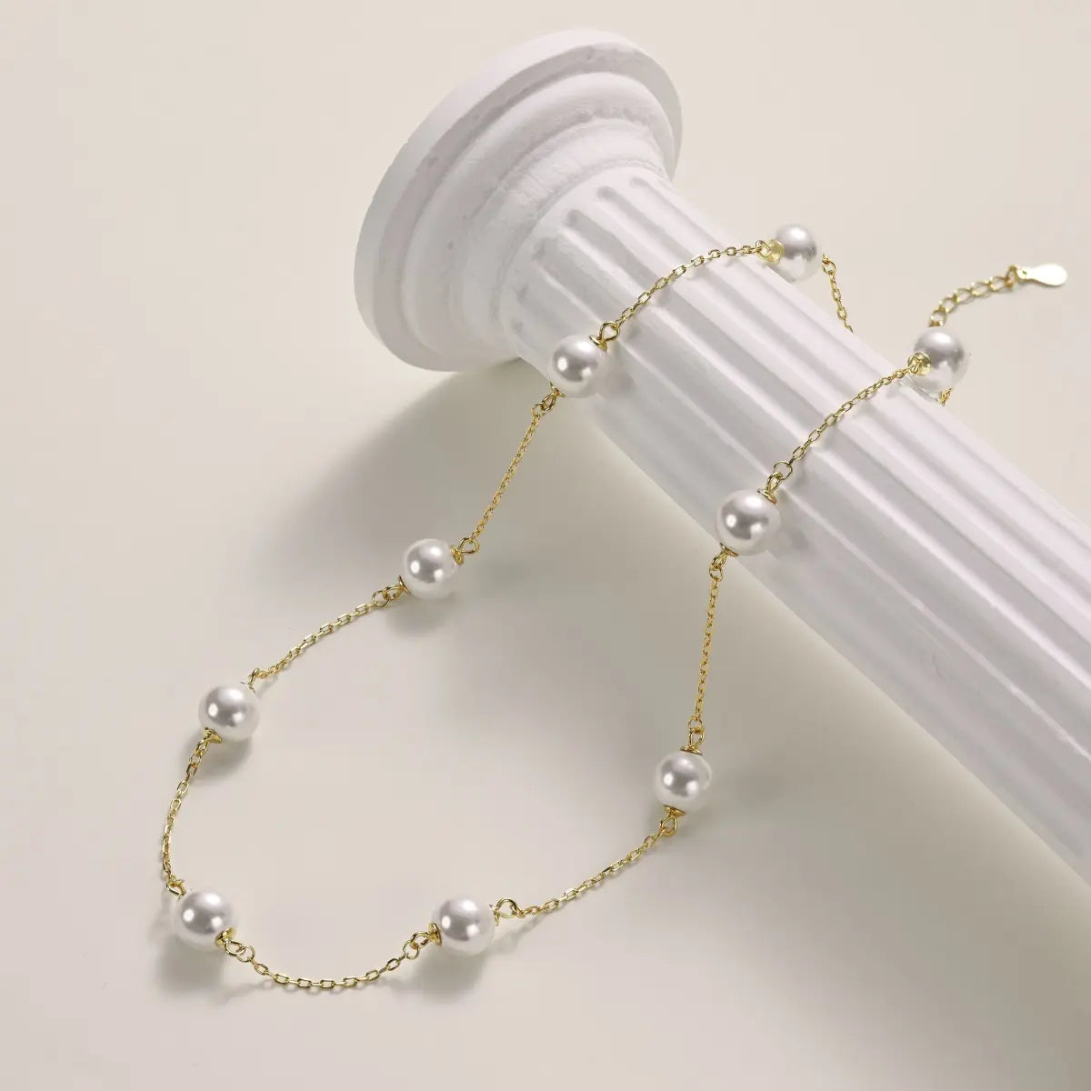 Dainty 925 Sterling Silver Rhodium & 18K Gold Plated Link Chain Necklace with Elegant Shell Pearl