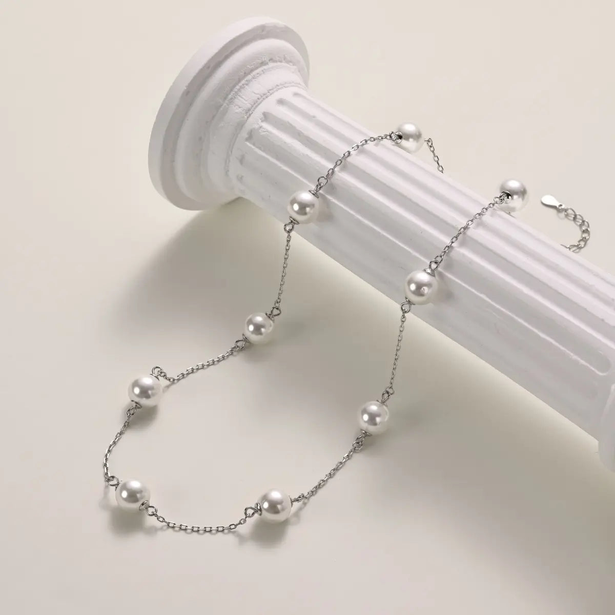 Dainty 925 Sterling Silver Rhodium & 18K Gold Plated Link Chain Necklace with Elegant Shell Pearl